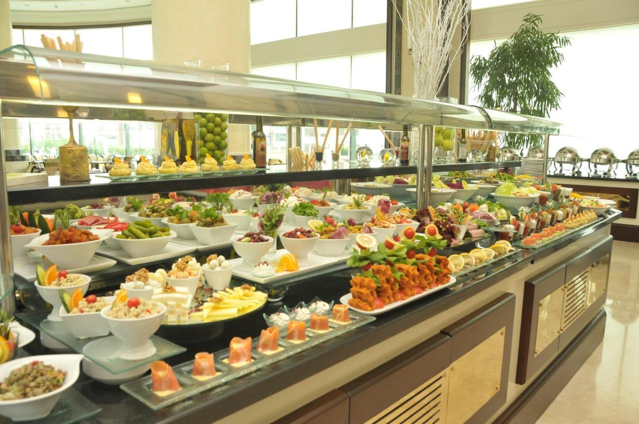 Crowne Plaza By Ihg Отель 5*